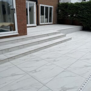 marble effect porcelain paving 900x600